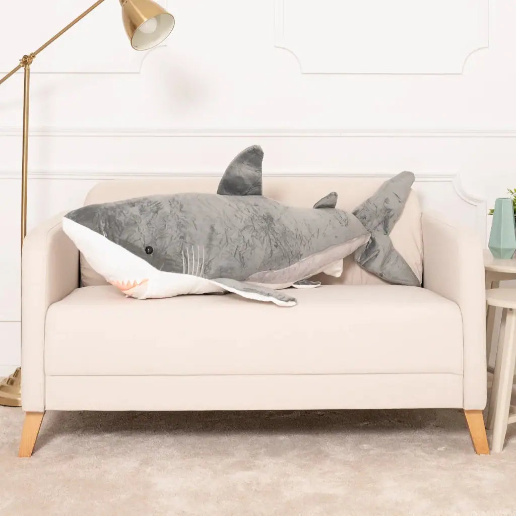 grande peluche requin