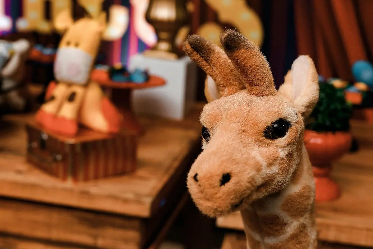 visage peluche girafe