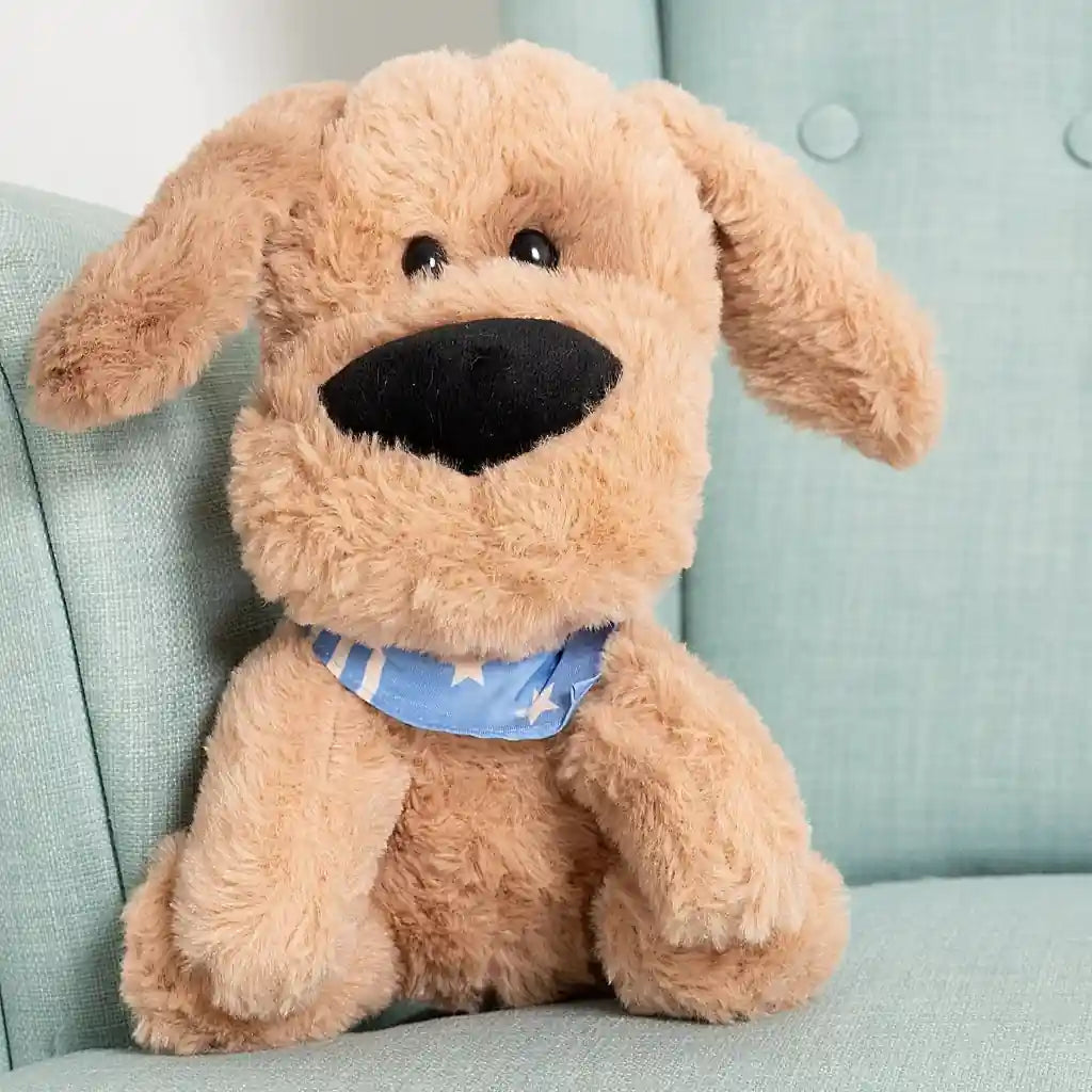 peluche chien marron mignon