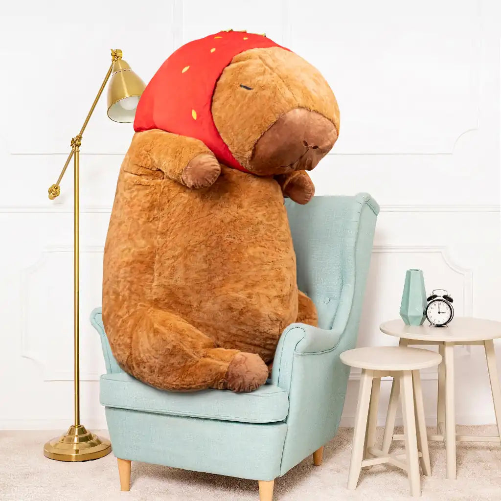 Peluche Capybara Fraise - 25 à 150cm