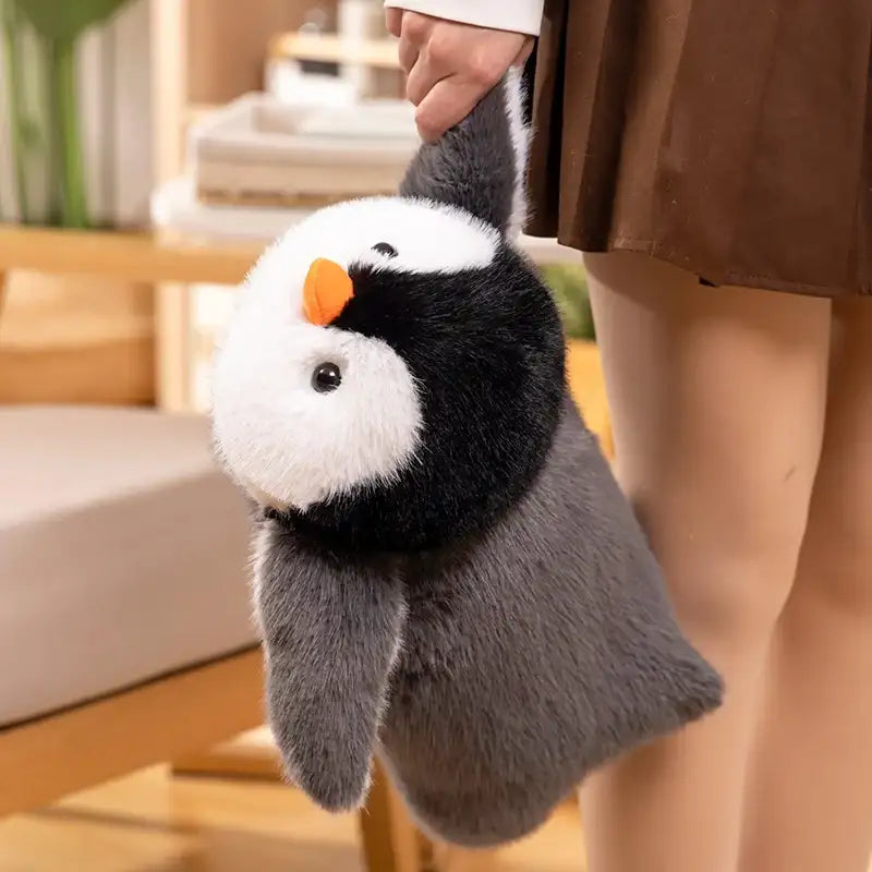 belle peluche pingouin