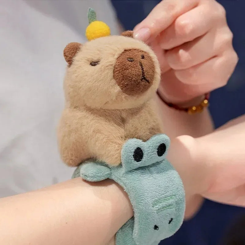 peluche capybara bracelet crocodile