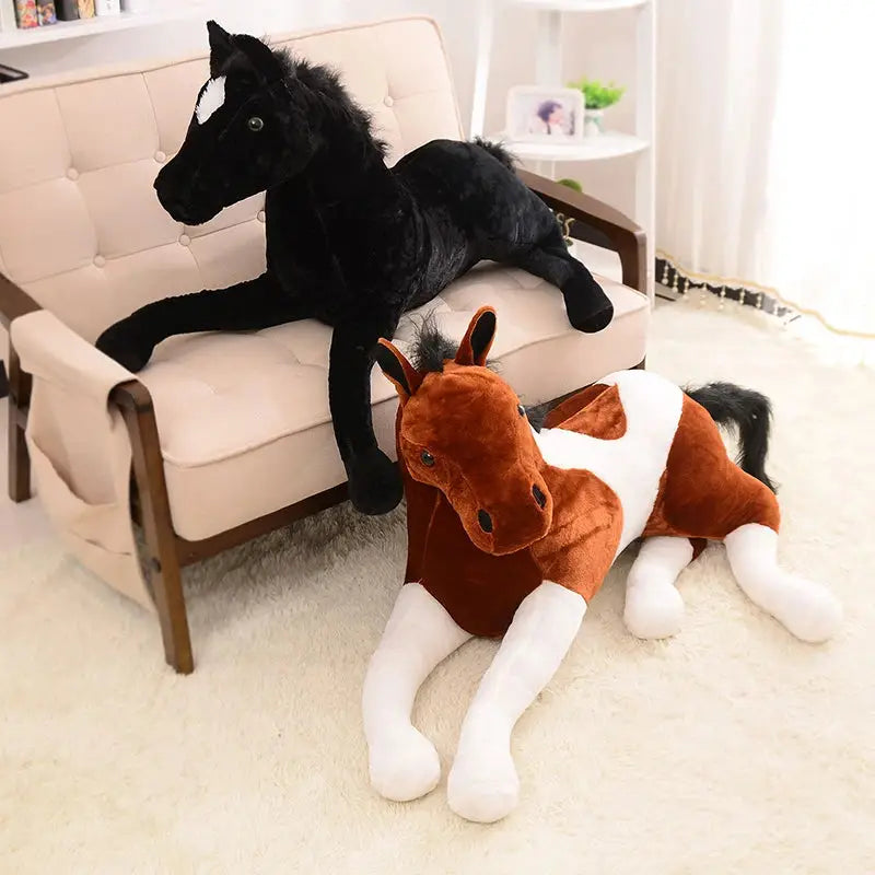 peluche cheval allongée