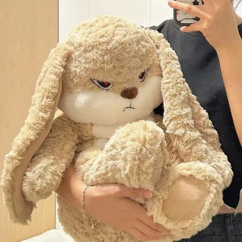 peluche lapin furieux