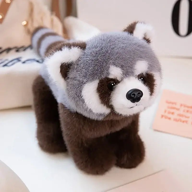 peluche panda roux gris debout