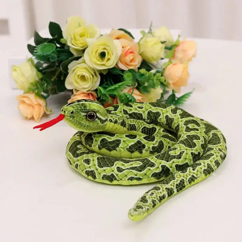 peluche serpent fin vert